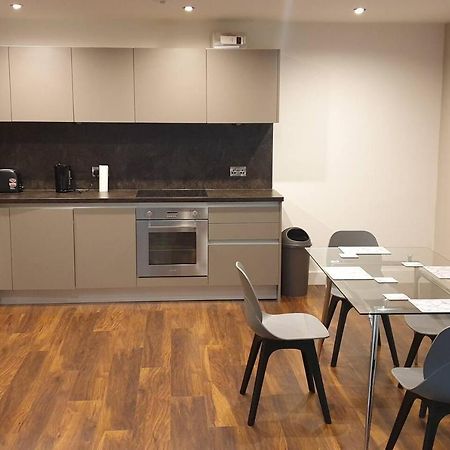Stunning 2-Bed Apartment In Manchester City Centre מנצ'סטר מראה חיצוני תמונה