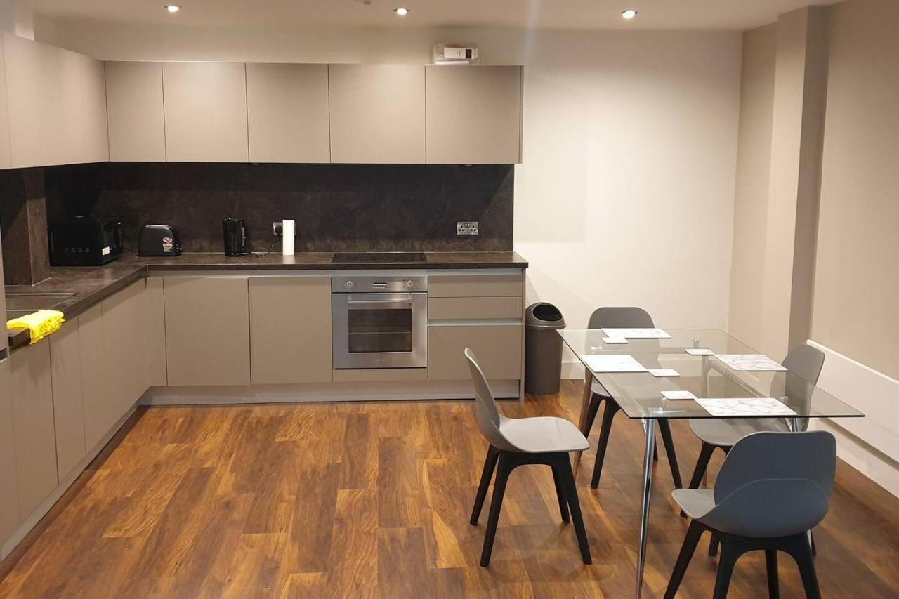 Stunning 2-Bed Apartment In Manchester City Centre מנצ'סטר מראה חיצוני תמונה